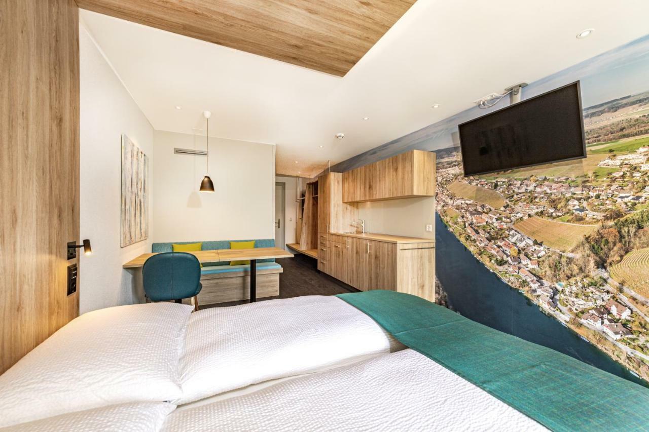 Hotel Sleep&Stay - Self Check-In Eglisau Exteriör bild